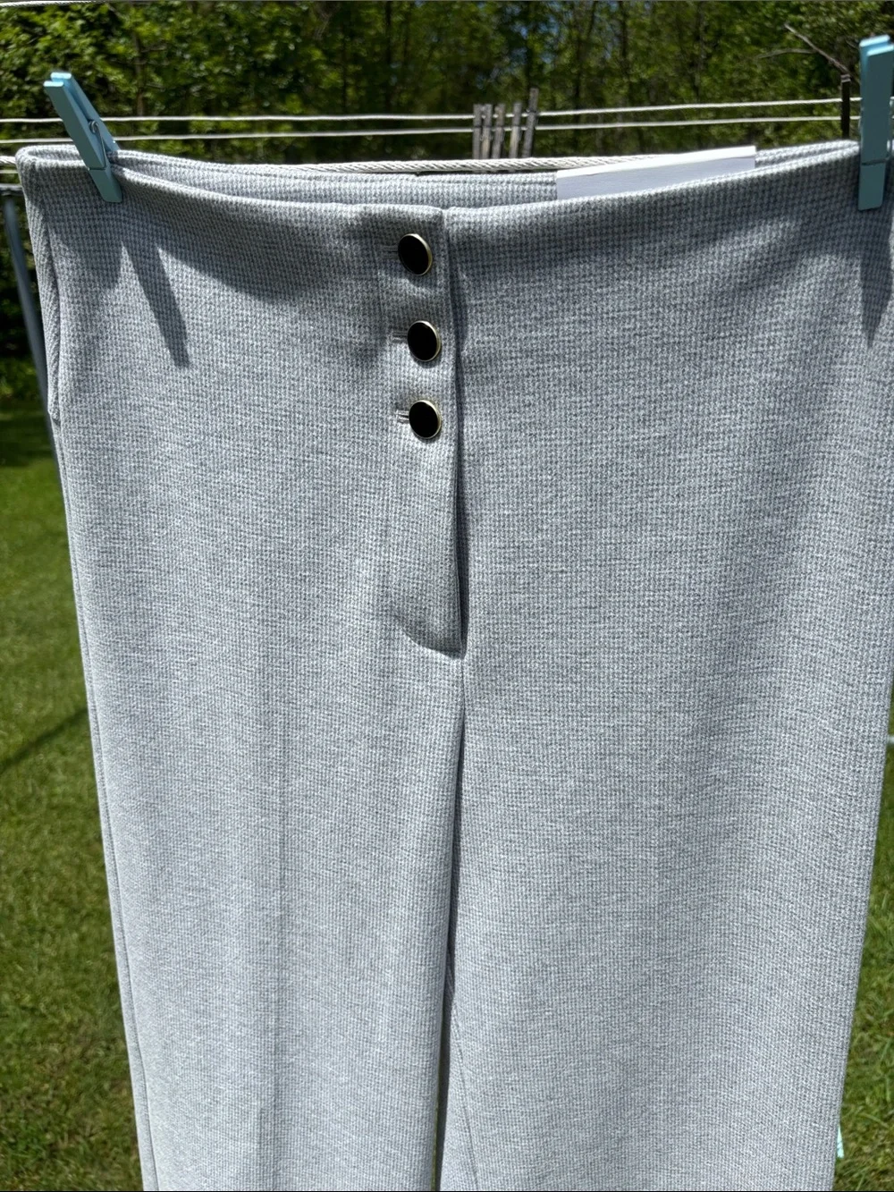 Ann Taylor Light Gray Wide-Leg Knit Pants with Front Buttons Sz 6